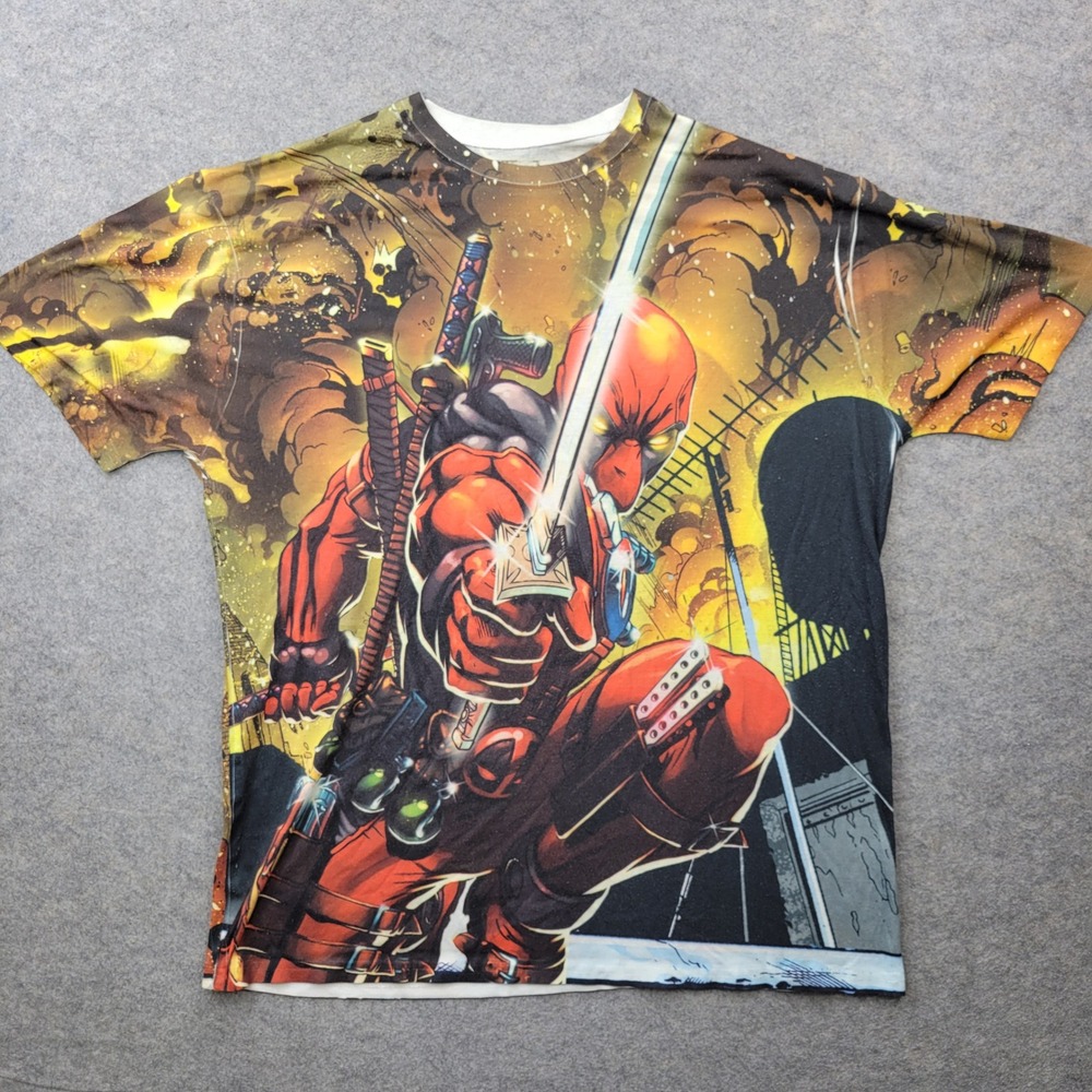 Marvel Deadpool T-Shirt Mens XL All Over Print Short Sleeve Comic Graphic Tee‎